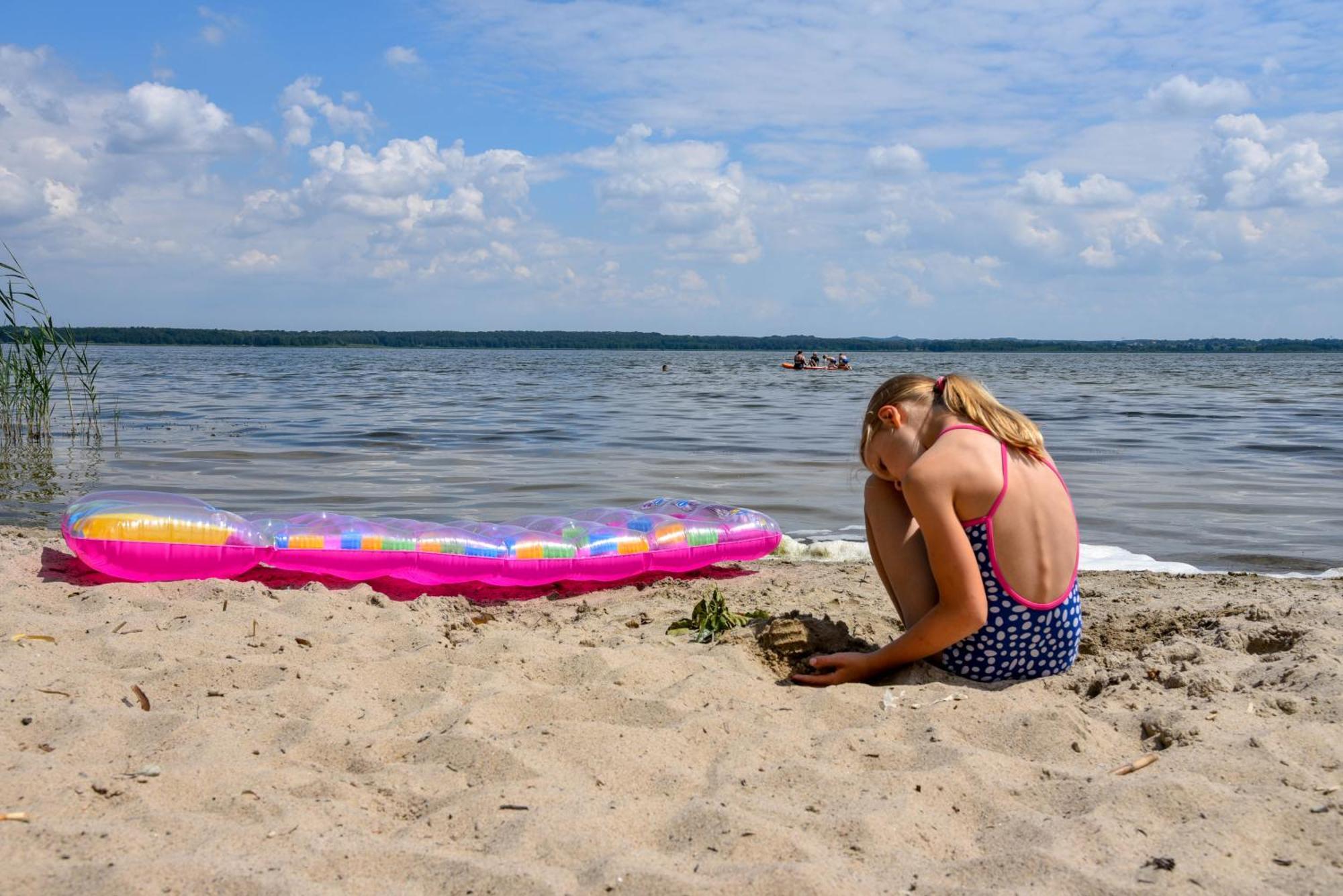 Bungis - 28 Ferienhaeuser Am Grimnitzsee G4 Joachimsthal Exteriör bild